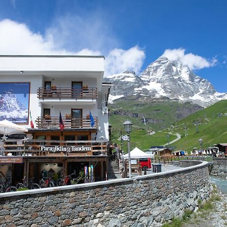 Hotel Meuble' Joli Breuil-Cervinia Eksteriør billede