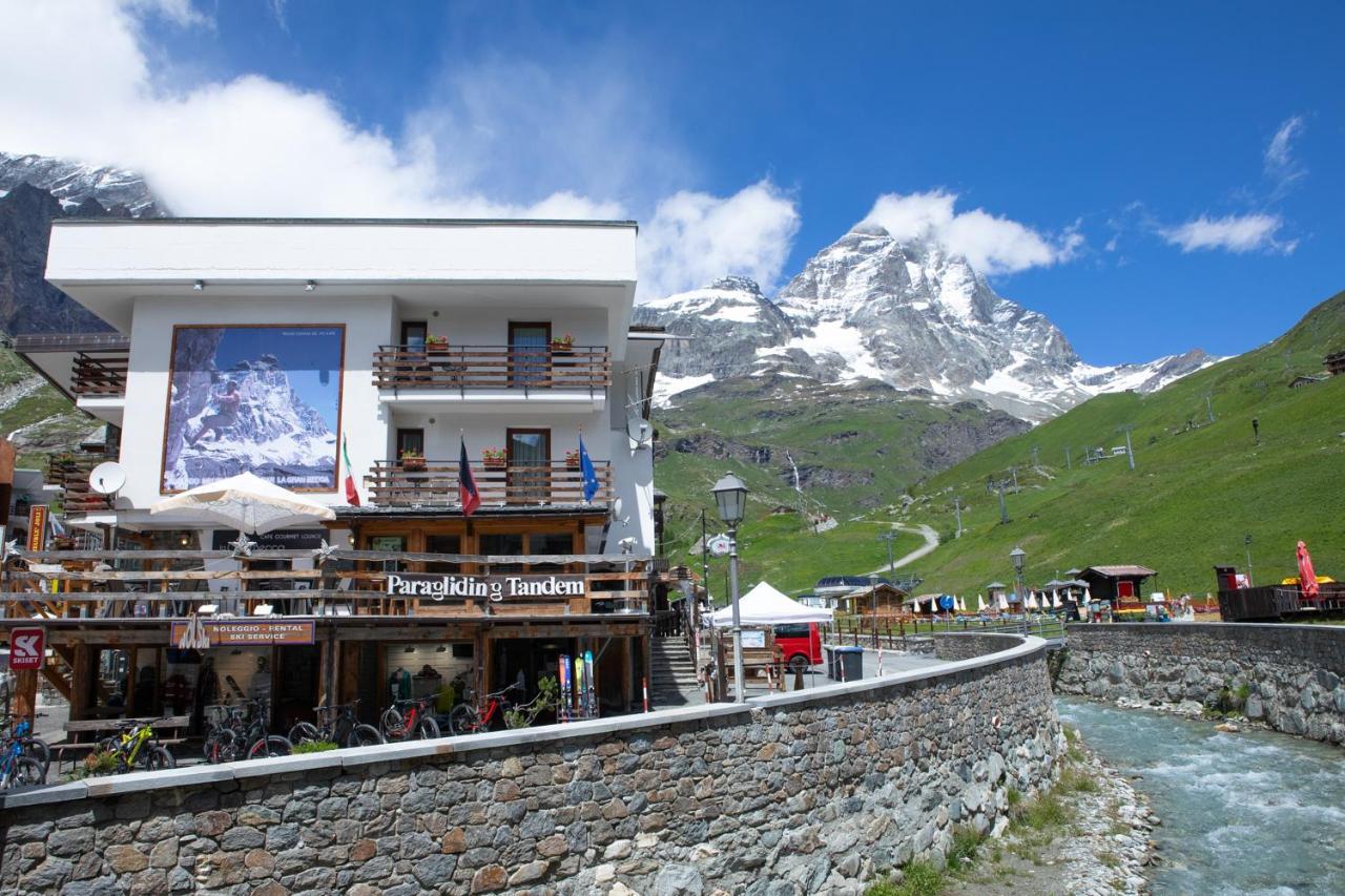 Hotel Meuble' Joli Breuil-Cervinia Eksteriør billede