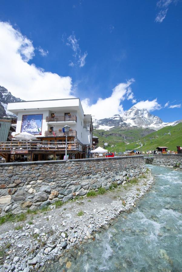 Hotel Meuble' Joli Breuil-Cervinia Eksteriør billede